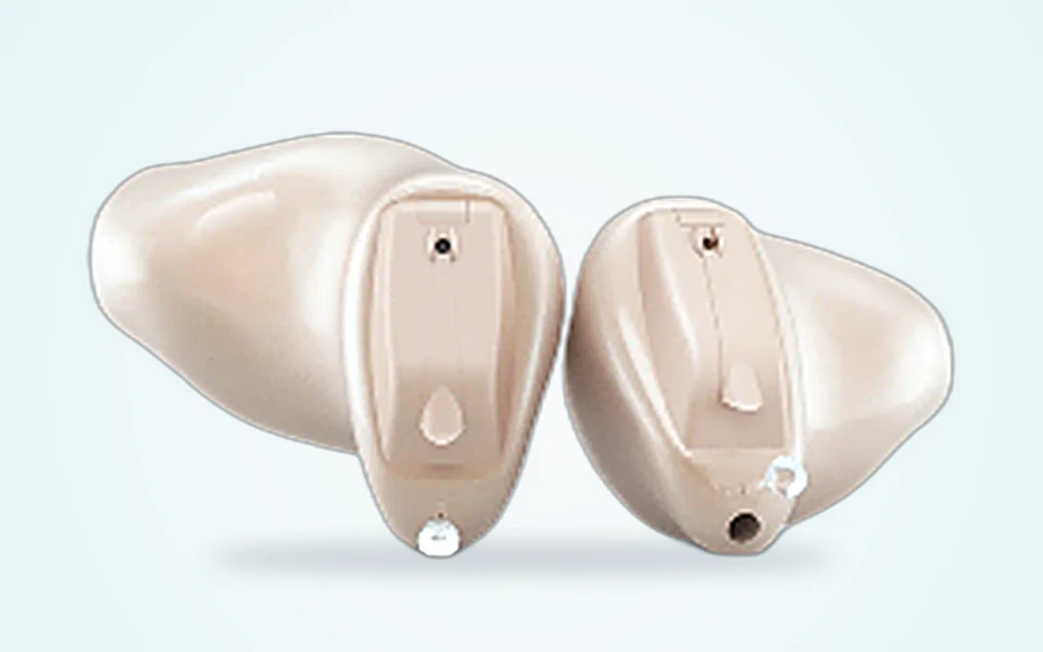Widex Moment Custom M CIC 440 completely-in-canal hearing aids